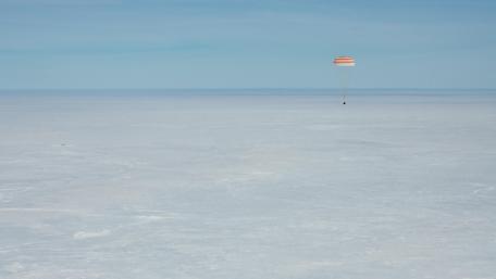 Expedition 61 Soyuz MS-13 Landing wallpaper