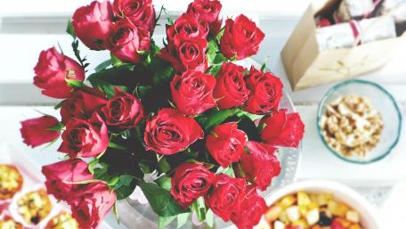 Red rose bouquet wallpaper
