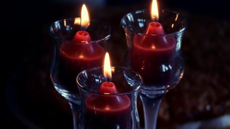 Elegant Candlelit Evening Atmosphere wallpaper