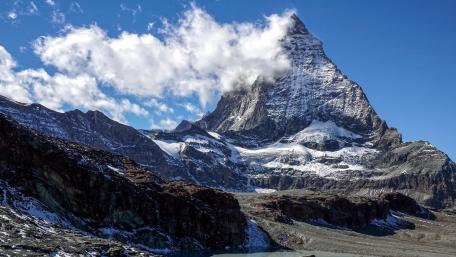 Majestic Matterhorn in Zermatt Switzerland wallpaper