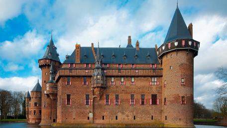 Castle De Haar, Netherlands wallpaper