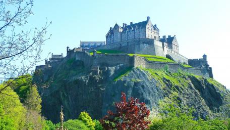 Majestic Castle Overlooking the Cityscape wallpaper