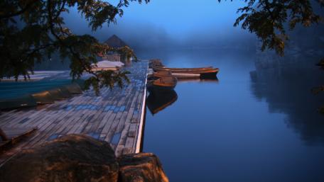 Tranquil Misty Pier at Dusk wallpaper