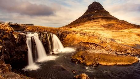 Kirkjufell wallpaper