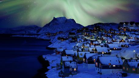 Aurora Borealis above Nuuk, Greenland wallpaper