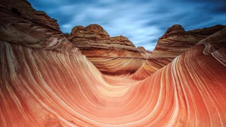 Jingbian wave valley wallpaper