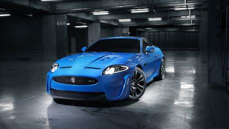 Vibrant Blue Dream Car Wallpaper wallpaper