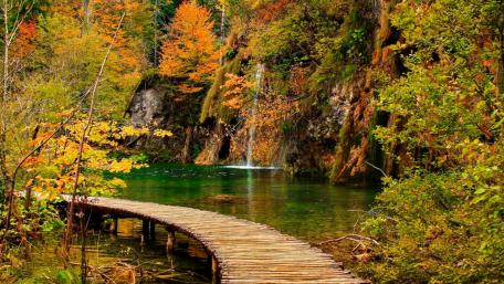 Plitvice Lakes wallpaper