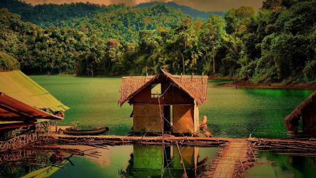 Tranquil Cabin by the Water wallpaper