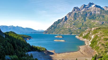 Serene Mountain Lake View wallpaper