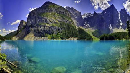 Serene Mountain Lake View wallpaper