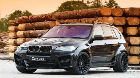 Sleek Black BMW X5 with a Powerful Stance wallpaper