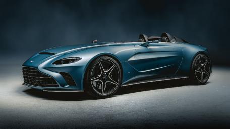 Sleek Convertible Beauty in Action wallpaper