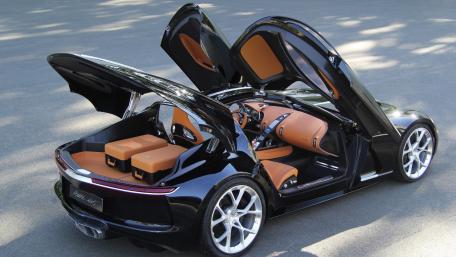 Sleek Design of a Modern Luxury Car wallpaper