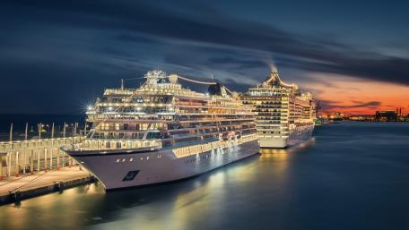 Majestic Evening at the Harbor wallpaper