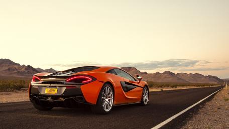 McLaren 570S wallpaper