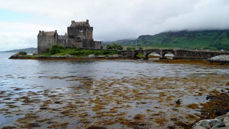 Eilean Donan Castle wallpaper