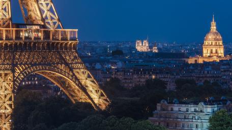 At foot of the Eiffel Tower wallpaper