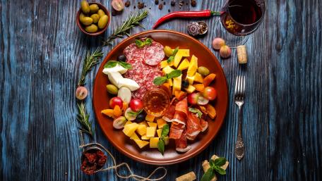 Deliciously Colorful Appetizer Platter Inspiration wallpaper