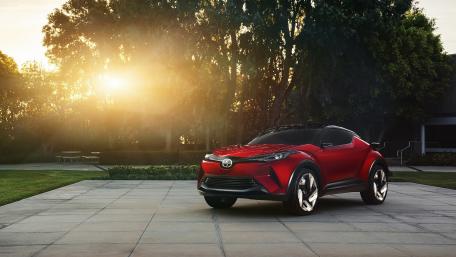 Sleek and Stylish Toyota SUV Wallpaper wallpaper