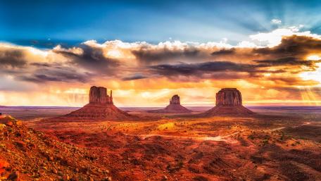 West And East Mitten Buttes wallpaper