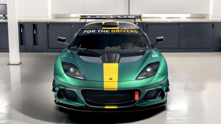 Dynamic Green Lotus Supercar Wallpaper for Enthusiasts wallpaper