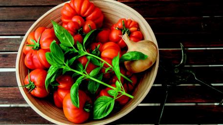 Fresh Tomatoes on Wooden Planks Wallpaper wallpaper