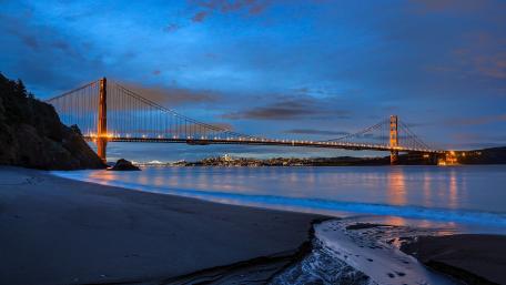 Golden Gate Bridge at blue hour wallpaper