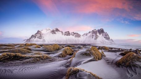 Vestrahorn Mountains wallpaper