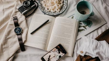 A Cozy Reading Nook wallpaper