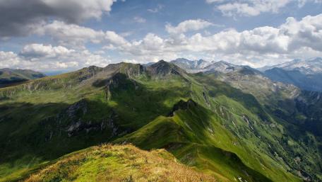 Majestic Mountain Landscape Under a Stunning Sky wallpaper