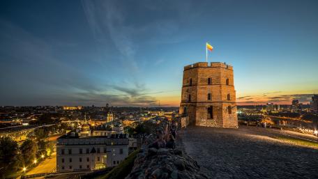 Majestic Sunset Over the Historic Cityscape wallpaper