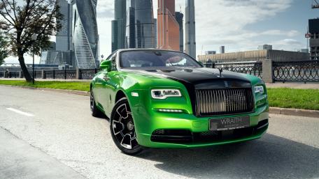 Vibrant Elegance on Wheels wallpaper