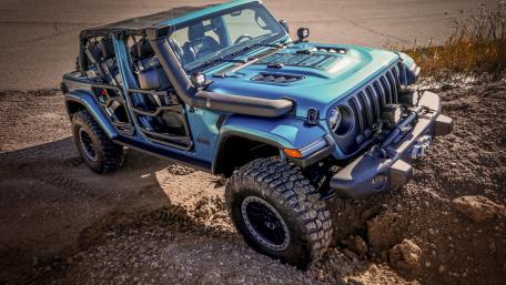 Ultimate Jeep Wrangler Adventure Wallpaper wallpaper