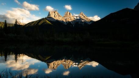 The Three Sisters, Alberta wallpaper