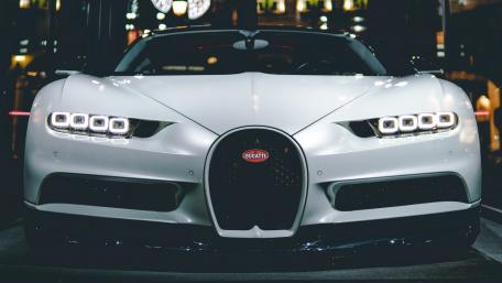 Sleek Elegance of the Bugatti Chiron wallpaper