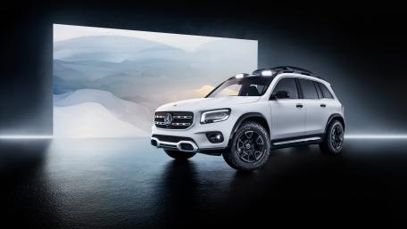 Dreamy Mercedes SUV in Stunning 5K Quality wallpaper