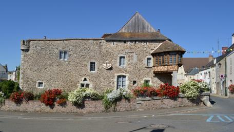 Charming Stone Building in a Quaint City Neighborhood wallpaper