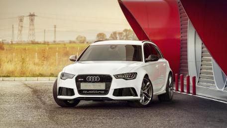 Sleek Audi RS6 Ready for Adventure wallpaper