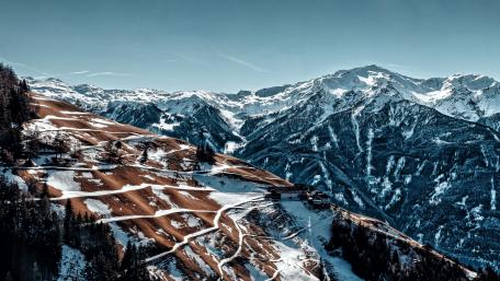 Majestic Snowy Mountain Landscape wallpaper