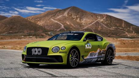 Sleek Performance of a Stunning Bentley GT wallpaper
