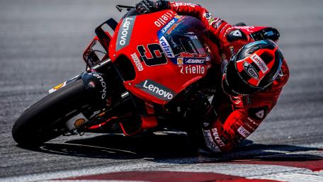 High-Speed Motorcycle Racing Action in 4K wallpaper