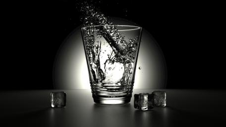 Dynamic Splash of Refreshment wallpaper