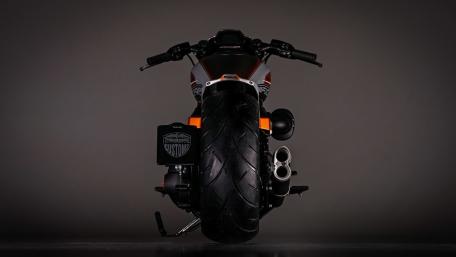 Sleek Motorcycle Design for Enthusiasts wallpaper