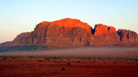 Majestic Desert Landscape at Dawn wallpaper