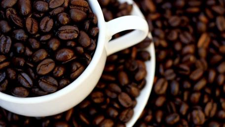 Rich Coffee Beans in a Cup wallpaper