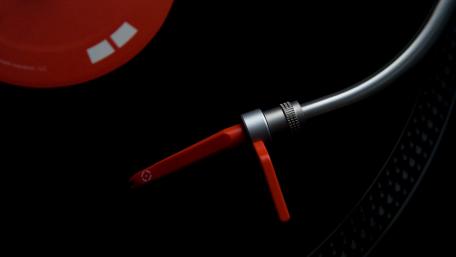 Vinyl Vibes Red and Black Elegance wallpaper