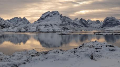 Majestic Winter Landscape Reflection in Nature wallpaper