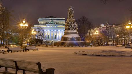 Winter Evening in the City Square wallpaper