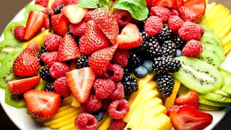 Colorful Fresh Fruit Medley wallpaper